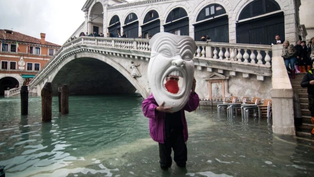 Venedik'te su baskını 'kabusu bitmiyor': Su seviyesi yeniden 150 cm yükseldi