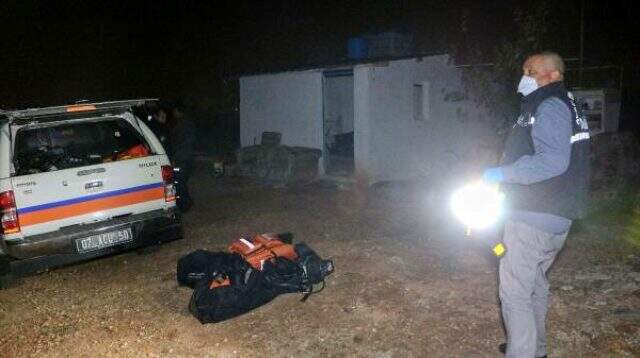 Antalya'da ölü bulunan çiftçinin evinde kimyasal madde şüphesi Antalya'da ölü bulunan çiftçinin evinde kimyasal madde şüphesi