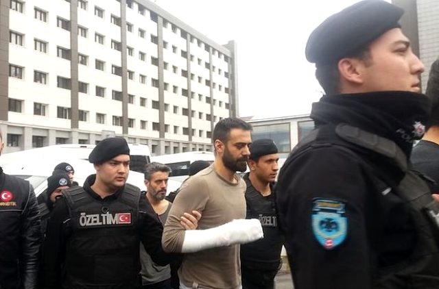 Operasyon esnasında polise direnen oyuncu Adnan Koç ve kardeşlerinin 184'er yıl hapsi cezası istendi