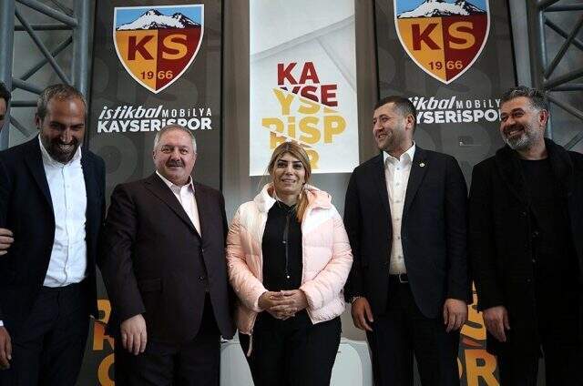 Süper Lig'in ilk kadın başkanı Berna Gözbaşı Süper Lig'in ilk kadın başkanı Berna Gözbaşı