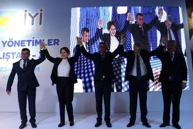 Meral Akşener, İYİ Parti'nin kuruluş sürecini anlattı: Ev temizlemekten yoruldum, polisler gelirse ayıp olmasın diye