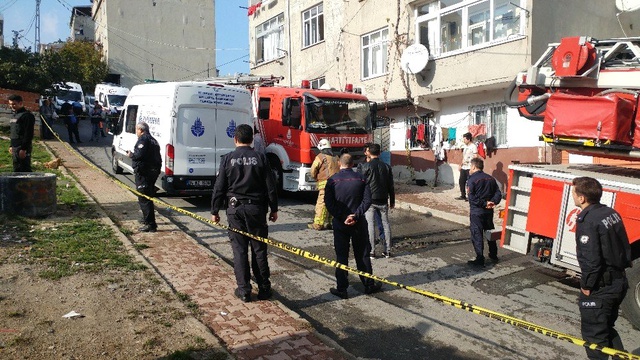 Başakşehir'de yangın faciası: Biri bebek 2 kardeş hayatını kaybetti