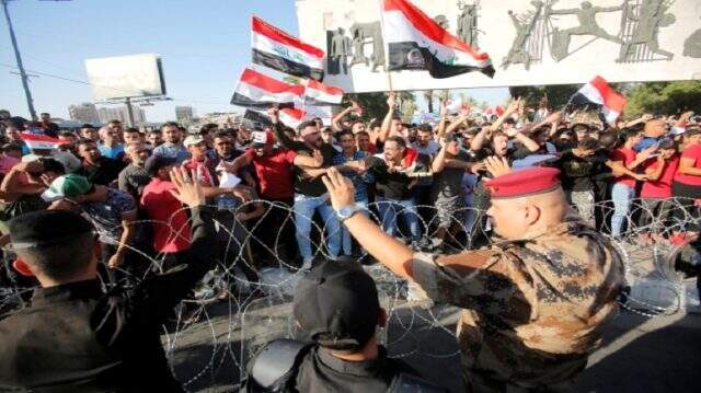 Irak'taki protestolarda kanlı gece: 7 ölü Irak'taki protestolarda sokaklar kana bulandı: 7 ölü