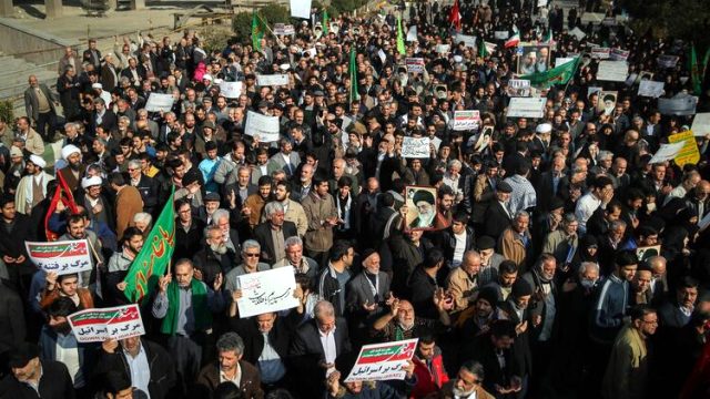 İran eski Cumhurbaşkanı Ahmedinejad'tan protestolara destek: Ruhani döneminde yolsuzluk arttı, gidişata razı değiliz