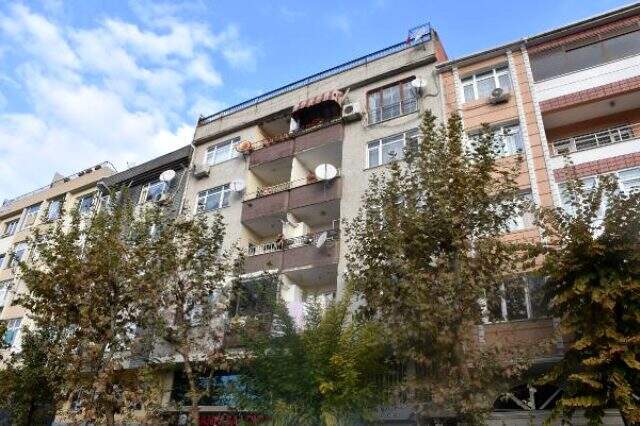 Uyuyan kocasını baltayla katleden kadın konuştu: 11 yıldır kahrını çekiyorum Uyuyan kocasını baltayla katleden kadın konuştu: 11 yıldır kahrını çekiyorum