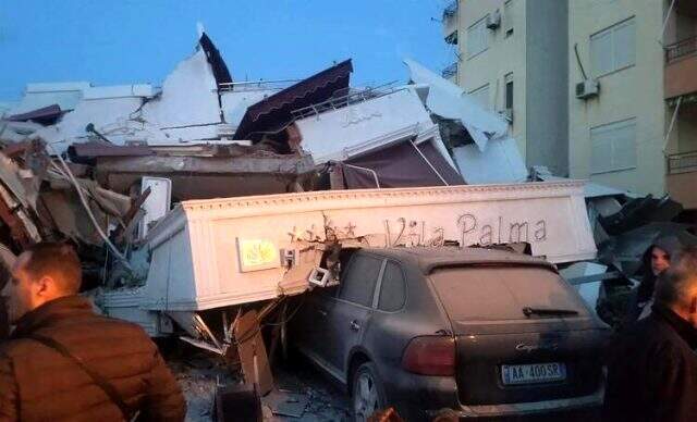 Arnavutluk'taki depremde bilanço ağırlaşıyor! 20 ölü, 150'den fazla yaralı var Arnavutluk'taki depremde bilanço ağırlaşıyor! 20 ölü, 150'den fazla yaralı var