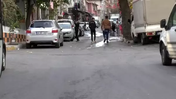 Polis, aracına binen turist kadını önce yanlış yere götürüp ardından darp eden taksiciyi arıyor