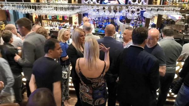 Mevsimlik işçiydi, İngiltere'de patron oldu! Şimdi rüya gibi bir hayatı var