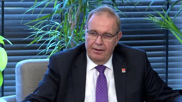 Öztrak TÜRMOB'da basın mensuplarının sorularını yanıtladı