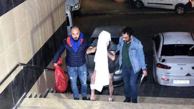 Fener Rum Partiği'nin evine giren hırsızlar, Esra Erol'u da soymuşlar! <a class='keyword-sd' href='/patrik-bartholomeos/' title='Patrik Bartholomeos'>Patrik Bartholomeos</a>'un evine giren hırsızlar, Esra Erol'u da soymuşlar!