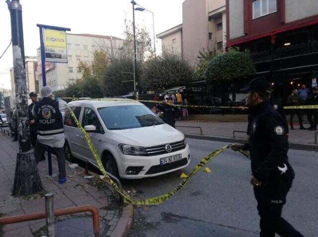 Eniştesini öldürüp başında polisin gelmesini bekledi Eniştesini öldürüp başında polisin gelmesini bekledi
