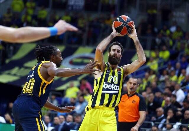 Fenerbahçe Beko, Khimki'yi 89-76 mağlup etti