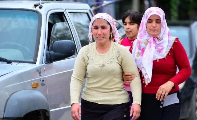 Beton mikserinin altında kalan Birgül öldü: Annesi giymediği kıyafetleri üzerine serdi