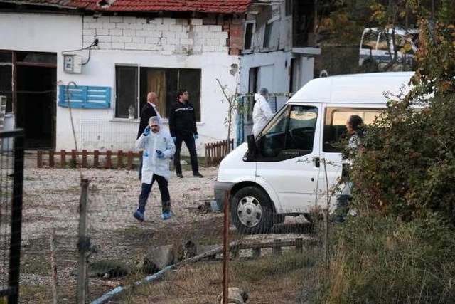 Acil tıp teknisyeni, öldürdüğü kişiyi köpek çiftliğine gömerken yakalandı