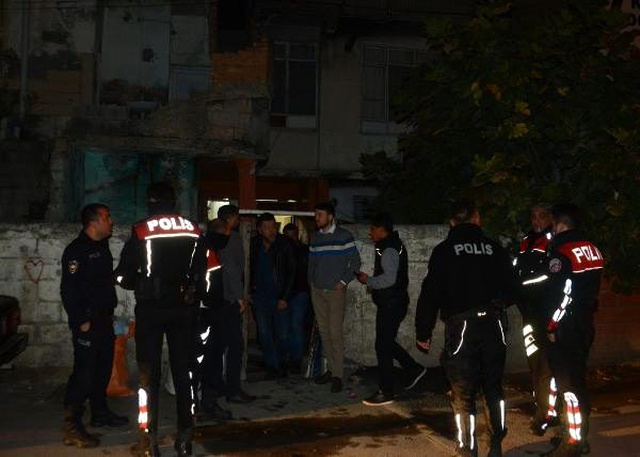 Barışmak istemeyen eski sevgilisini öldürüp, intihar etti