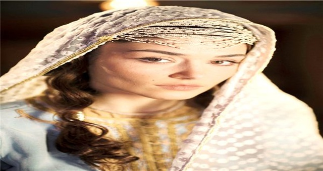 <a class='keyword-sd' href='/hande-ercel/' title='Hande Erçel'>Hande Erçel</a>, ilk sinema filminin heyecanını yaşıyor