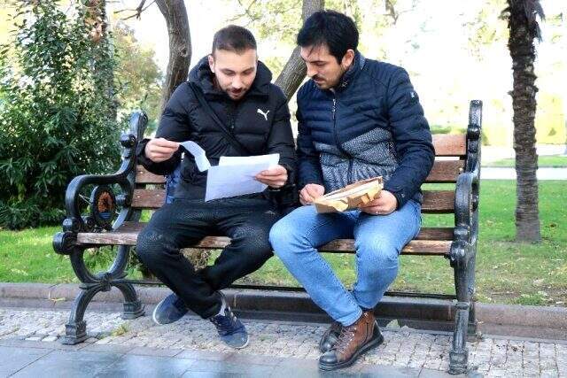 Araba dolandırıcılarının taktiği pes dedirtti: Birini Ankara'ya diğerini Manisa'ya attılar