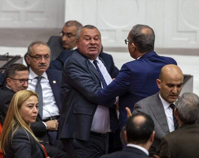 Meclis'te gerginlik! Sezgin Tanrıkulu'nun 