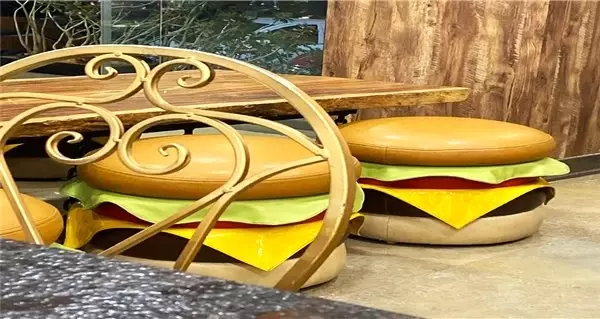 Tasarım Sanatını İcra Ederken Eğlenmeyi de Unutmamış 10 Çizer