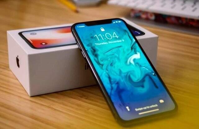 Apple 2020 Yılı iPhone Pro Modellerinde Samsung OLED Panel Kullanabilir