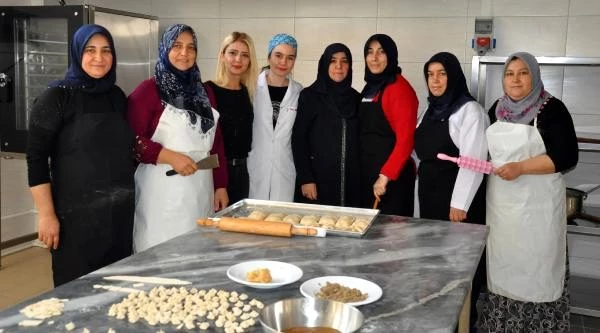 41 kadın el ele verip Afyonkarahisar'ın tescillenmiş ürünlerinin imalatına başladı