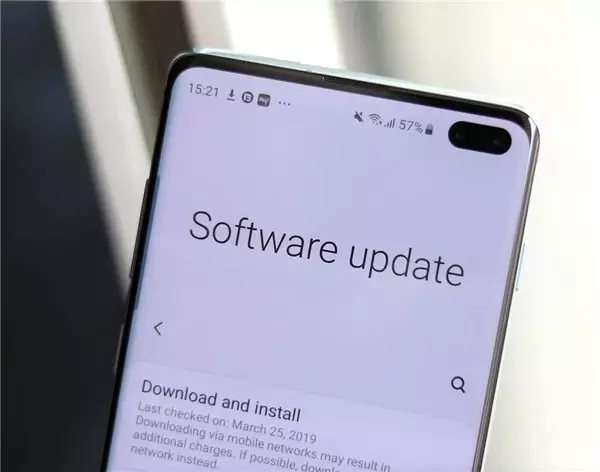 Samsung Galaxy S10 Serisine Android 10 Müjdesi