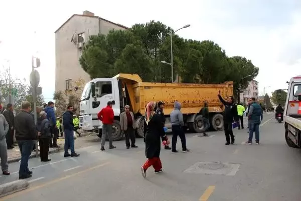 Ayakları kamyonun altında kalan Aylin'in sağ ayağı kesildi