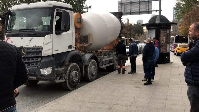 Şişli'de beton mikseri iki kardeşe çarptı: 1 ölü, 1 ağır yaralı