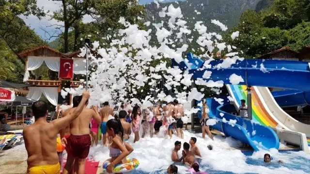 Türkiye'de en çok ziyaretçi ağırlayan il Antalya oldu