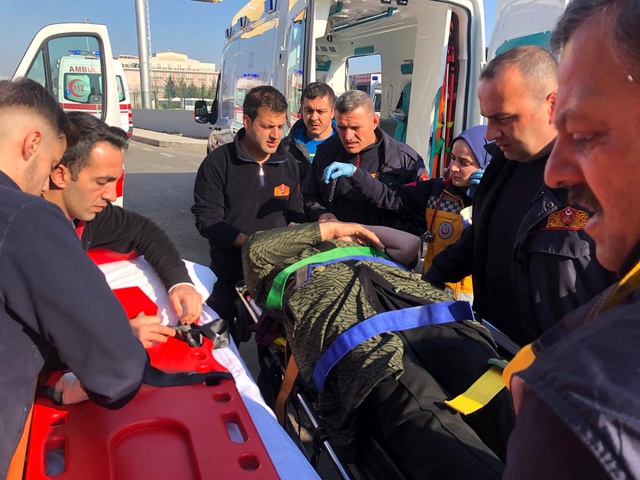 İzmit'te halk otobüsü ile tanker çarpıştı! Çok sayıda yaralı var