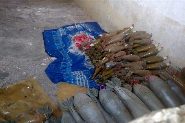 Rasulayn'da teröristlerin tuzağı önlendi! Köy evinde 565 havan ele geçirildi