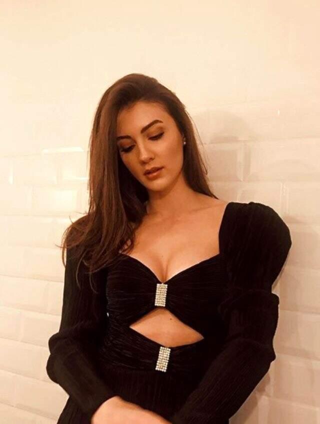 Afili Aşk dizisinin Ayşe'si Burcu Özberk'ten 'doğum günü' itirafı: İlk defa kutladım