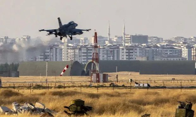 Guardian: Erdoğan, İngiltere için savunma alanında giderek daha riskli bir ortak olabilir