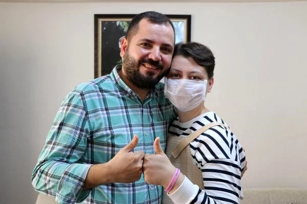 Haluk Levent, kanseri yenen hayranı için verdiği sözü tutarak çiftetelli oynadı