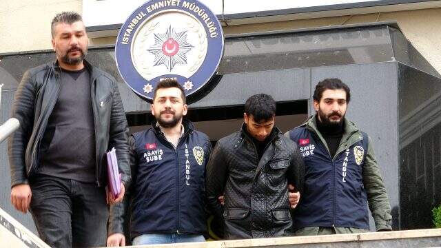 Kendilerine 'Ninja Kaplumbağalar' diyen hırsızlar suçüstü yakalandı