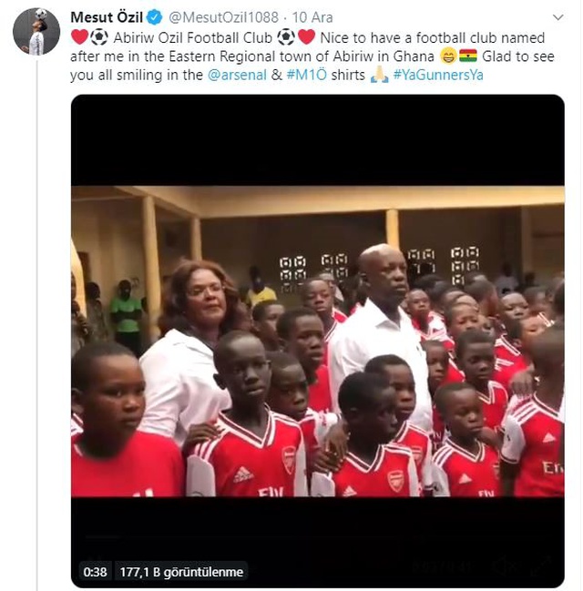 Mesut Özil'in ismi takıma verildi!