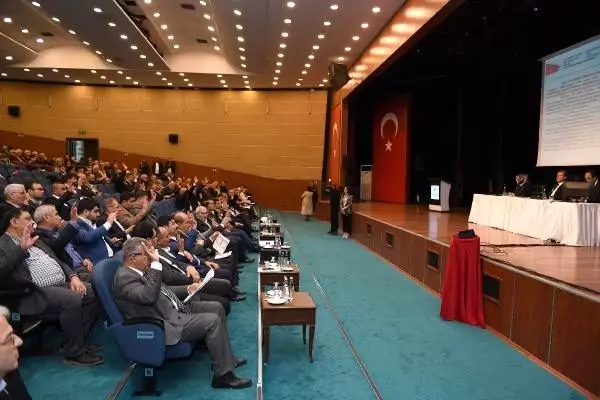 Mersin Büyükşehir Belediye Meclisi'nde 'prezervatif' tartışması