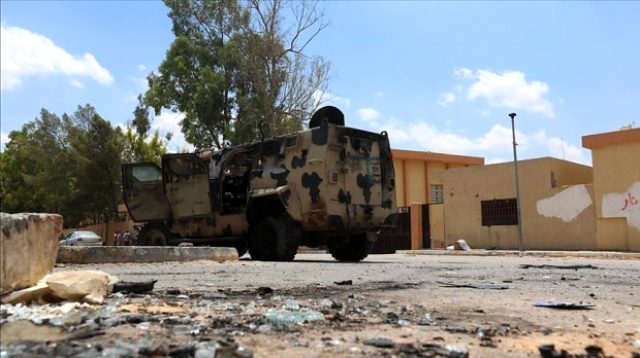  <a class='keyword-sd' href='/libya/' title='Libya'>Libya</a>'da UMH'ye bağlı birlikler, Hafter güçlerine bomba yağdırdı