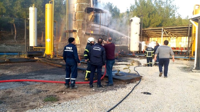 Adıyaman'da ham petrol tankında yangın çıktı