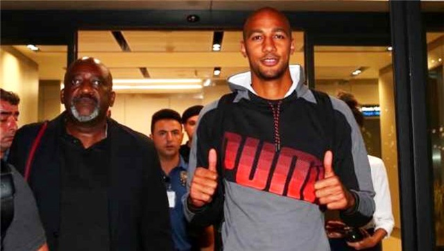 İşte Nzonzi'nin babasının <a class='keyword-sd' href='/galatasaray/' title='Galatasaray'>Galatasaray</a>'dan istediği para