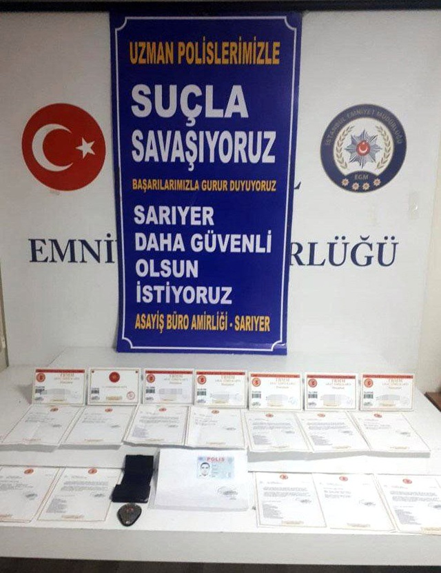 Çakar tertibatlı araçta sahte 