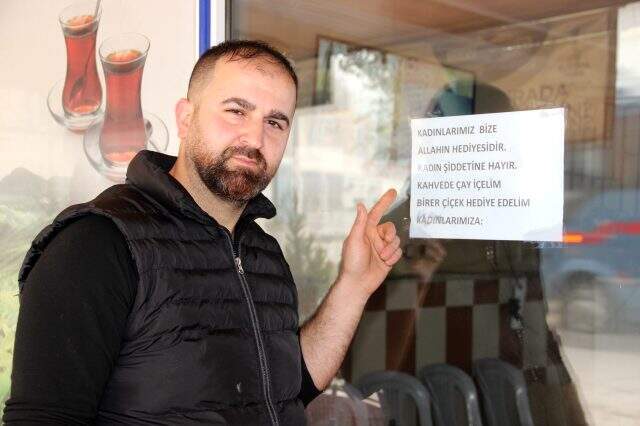Kahvehane işletmecisinden alkışlanacak yazı: Kadınlar bize Allah'ın hediyesidir, kadın şiddetine hayır!