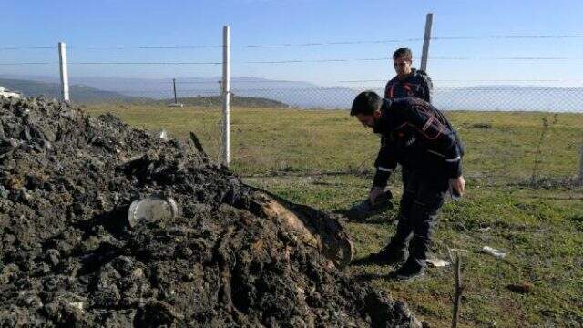 Kimyasal atık AFAD'ı harekete geçirdi Boş araziye atılan kimyasal atık AFAD'ı harekete geçirdi