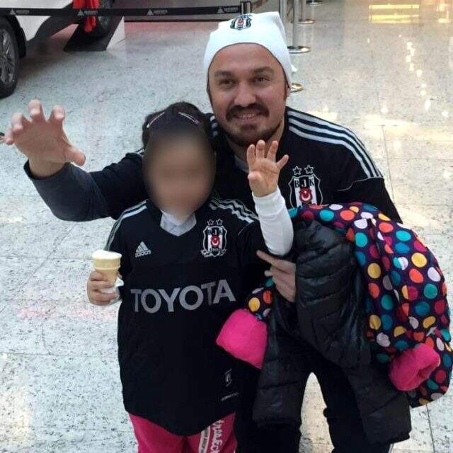 Krize giren polis, eşinden kıskandığı kişiye sokak ortasında kurşun yağdırdı Krize giren polis, eşinden kıskandığı kişiye sokak ortasında kurşun yağdırdı