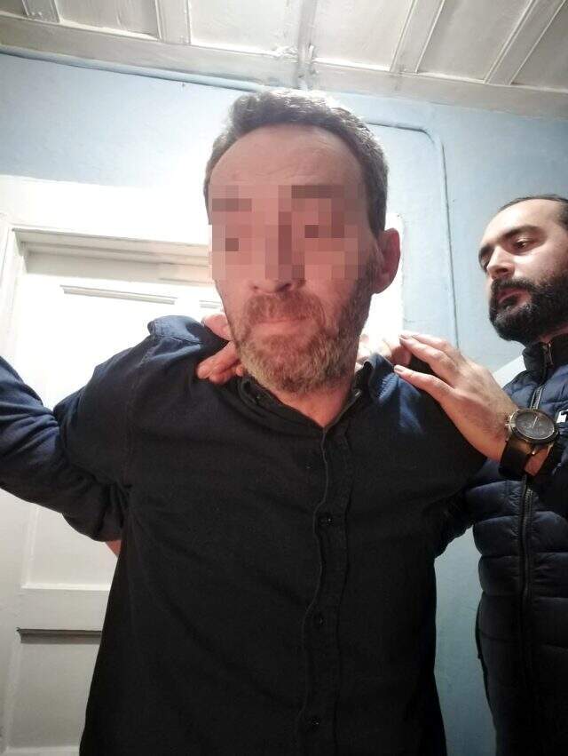 Balat'ta işine giden kadını taciz eden şüpheli yakalandı Balat'ta işine giden kadını taciz eden şüpheli yakalandı