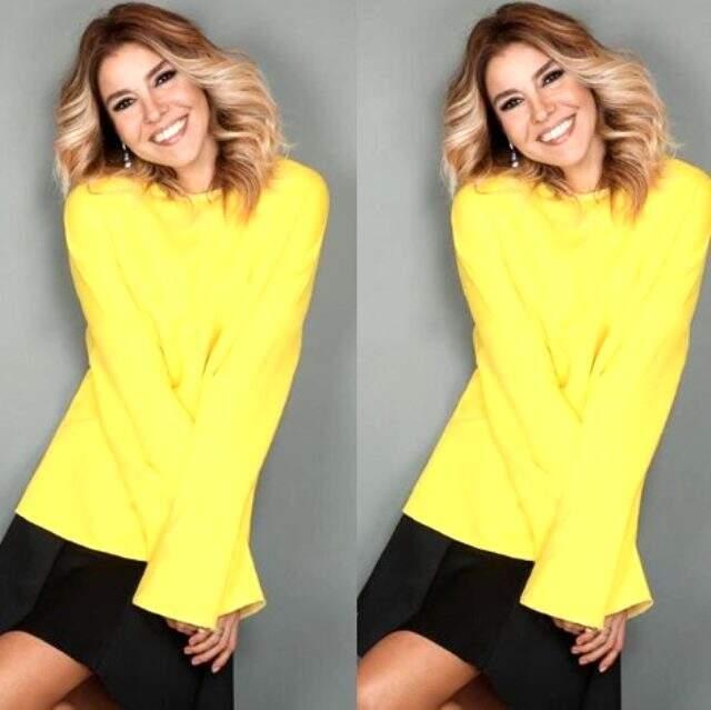 Gülben Ergen'den bacak dekolteli poz! Sosyal medyayı salladı