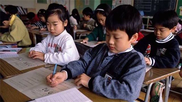 Neden Giderek Artan Sayıda Japon Çocuk Okulu Bırakıyor?
