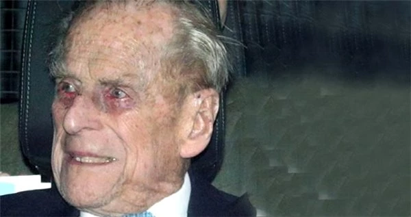 98 Yaşındaki İngiltere Prensi Philip'in Görüntüsü Şok Etti