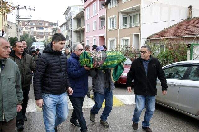 Solunum yetmezliğinden hayatını kaybeden Su bebek son yolculuğuna uğurlandı Solunum yetmezliğinden hayatını kaybeden Su bebek son yolculuğuna uğurlandı