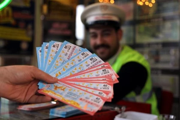 Çekilişe sayılı günler kala Antalya'da yılbaşı biletlerinin yüzde 95'i satıldı